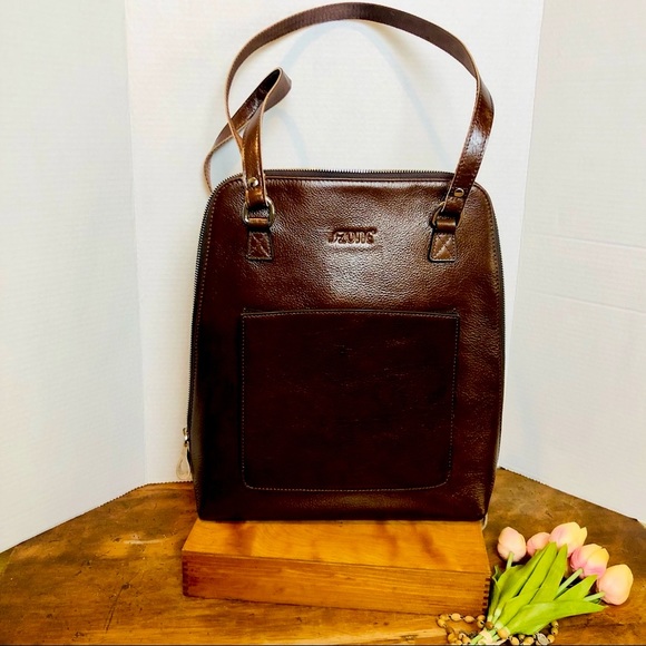 Leather Backpack in brown - Picture 1 of 10